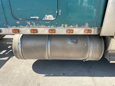 International 9900 Fuel Tank Strap / Bracket