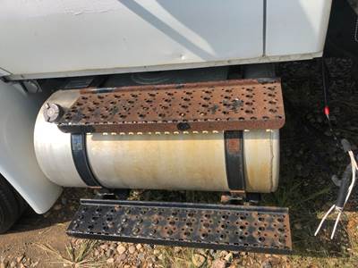 International DuraStar 4300 Fuel Tank Strap / Bracket for a International Durastar (4300)