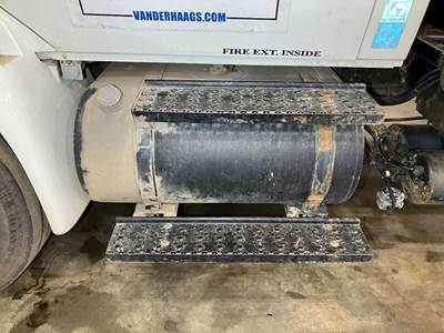 International DuraStar 4300 Fuel Tank Strap / Bracket for a International Durastar (4300)