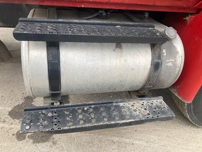 International DuraStar 4300 Fuel Tank Strap / Bracket for a International Durastar (4300)