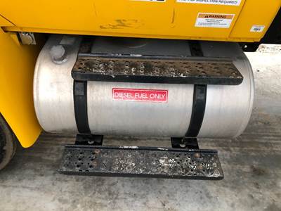 International DuraStar 4300 Fuel Tank Strap / Bracket for a International Durastar (4300)