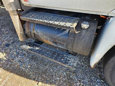 International DuraStar 4300 Fuel Tank Strap / Bracket for a International Durastar (4300)