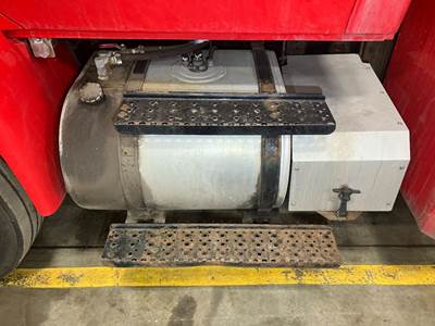 International DuraStar 4300 Fuel Tank Strap / Bracket for a International Durastar (4300)