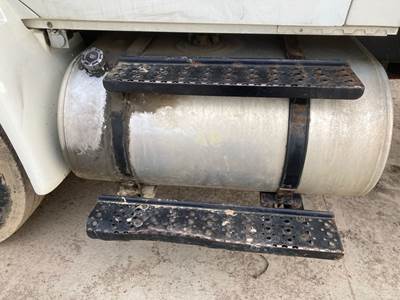 International DuraStar 4300 Fuel Tank Strap / Bracket for a International Durastar (4300)