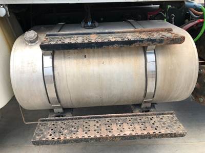 International DuraStar 4400 Fuel Tank Strap / Bracket for a International Durastar (4400)