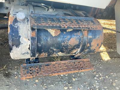 International DuraStar 4400 Fuel Tank Strap / Bracket for a International Durastar (4400)