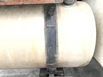 International DuraStar 4400 Fuel Tank Strap / Bracket for a International Durastar (4400)