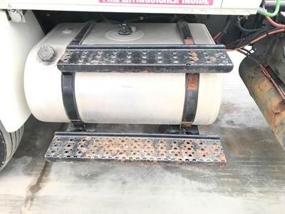 International DuraStar 4400 Fuel Tank Strap / Bracket for a International Durastar (4400)