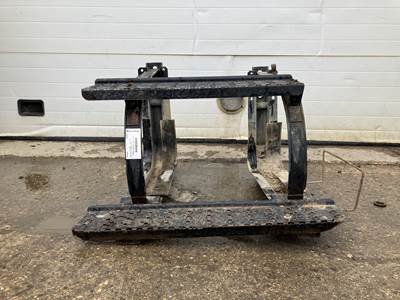 International DuraStar 4400 Fuel Tank Strap / Bracket for a International Durastar (4400)