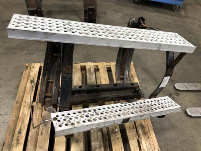 International ProStar Fuel Tank Strap / Bracket