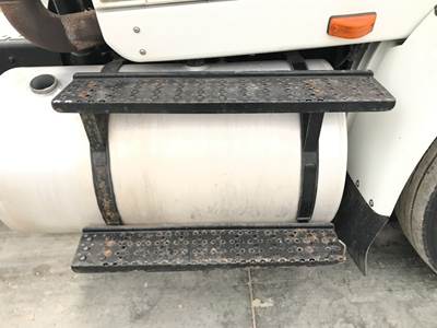 International TranStar 8600 Fuel Tank Strap / Bracket for a International Transtar (8600)