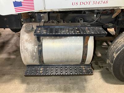 International TranStar 8600 Fuel Tank Strap / Bracket for a International Transtar (8600)