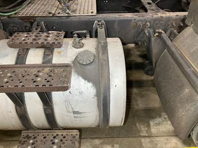 International TranStar 8600 Fuel Tank Strap / Bracket for a International Transtar (8600)