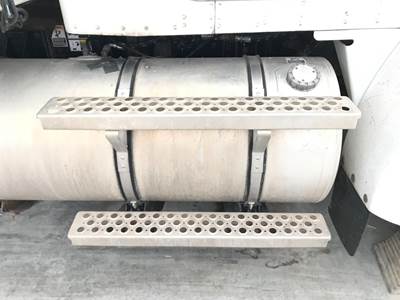 Kenworth T300 Fuel Tank Strap / Bracket