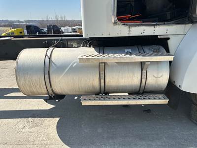 Kenworth T300 Fuel Tank Strap / Bracket