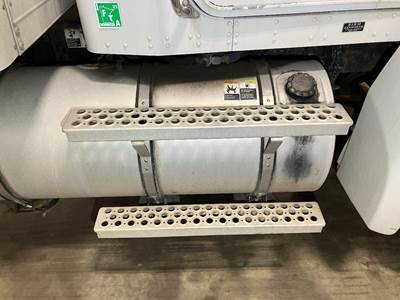 Kenworth T370 Fuel Tank Strap / Bracket