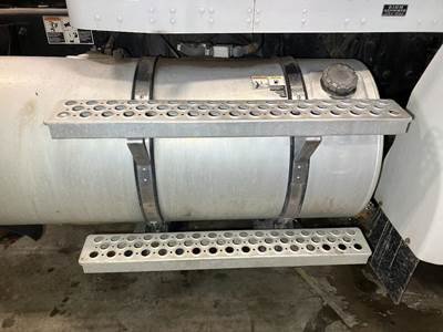 Kenworth T370 Fuel Tank Strap / Bracket