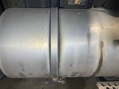 Kenworth T370 Fuel Tank Strap / Bracket