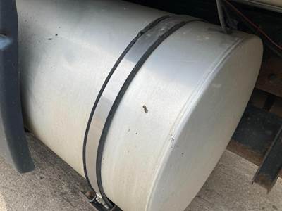 Kenworth T600 Fuel Tank Strap / Bracket