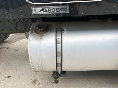 Kenworth T600 Fuel Tank Strap / Bracket