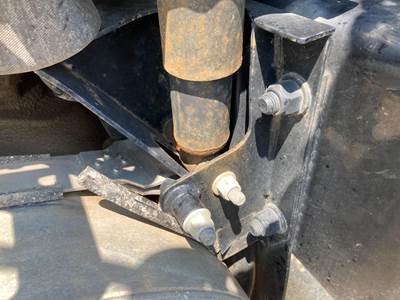 Kenworth T680 Fuel Tank Strap / Bracket