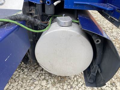 Kenworth T680 Fuel Tank Strap / Bracket