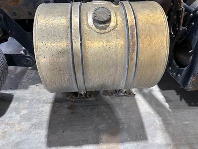 Kenworth T680 Fuel Tank Strap / Bracket