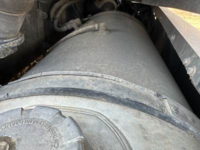 Kenworth T680 Fuel Tank Strap / Bracket