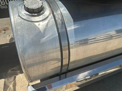 Kenworth T800 Fuel Tank Strap / Bracket