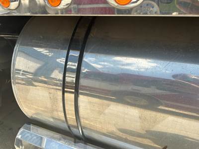 Kenworth T800 Fuel Tank Strap / Bracket