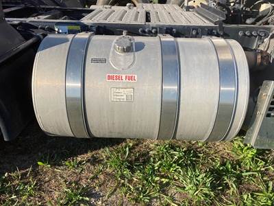 Mack AN (ANTHEM) Fuel Tank Strap / Bracket