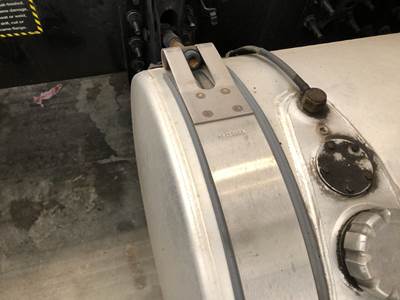 Mack AN (ANTHEM) Fuel Tank Strap / Bracket