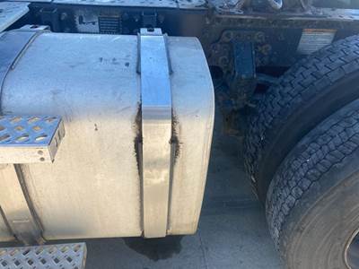 Mack CXU Fuel Tank Strap / Bracket