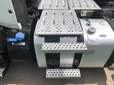 Mack CXU Fuel Tank Strap / Bracket