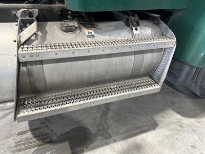 Peterbilt 335 Fuel Tank Strap / Bracket