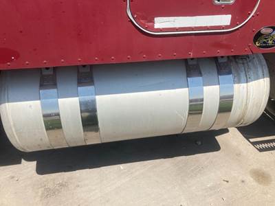 Peterbilt 379 Fuel Tank Strap / Bracket