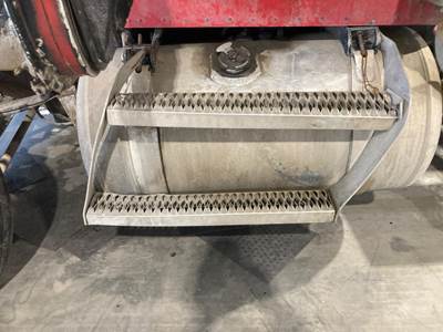 Peterbilt 379 Fuel Tank Strap / Bracket