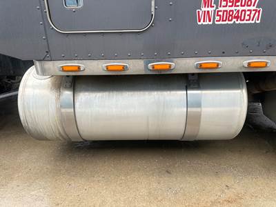 Peterbilt 379 Fuel Tank Strap / Bracket