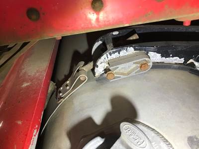 Peterbilt 386 Fuel Tank Strap / Bracket