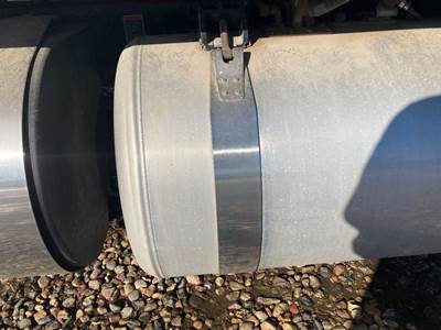 Peterbilt 386 Fuel Tank Strap / Bracket