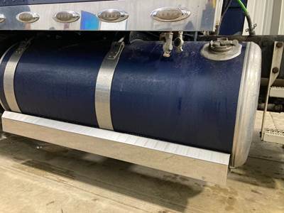 Peterbilt 386 Fuel Tank Strap / Bracket