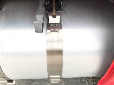 Peterbilt 386 Fuel Tank Strap / Bracket