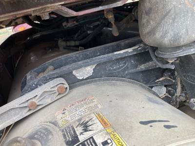 Peterbilt 386 Fuel Tank Strap / Bracket