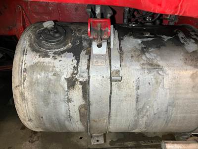 Peterbilt 387 Fuel Tank Strap / Bracket