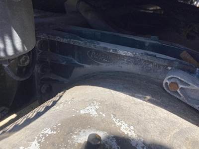 Peterbilt 387 Fuel Tank Strap / Bracket