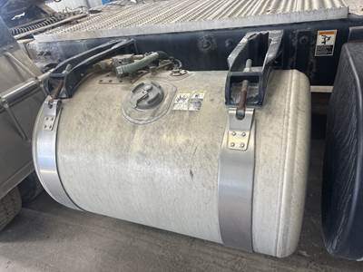 Peterbilt 388 Fuel Tank Strap / Bracket