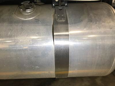 Peterbilt 579 Fuel Tank Strap / Bracket
