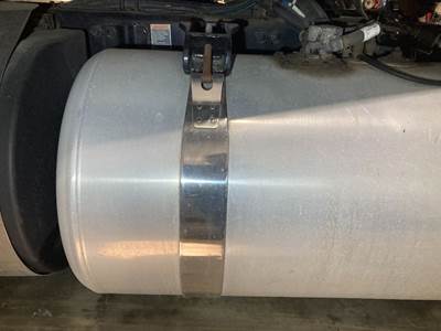 Peterbilt 579 Fuel Tank Strap / Bracket