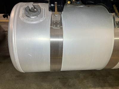 Peterbilt 579 Fuel Tank Strap / Bracket