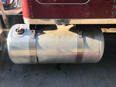 Peterbilt 579 Fuel Tank Strap / Bracket